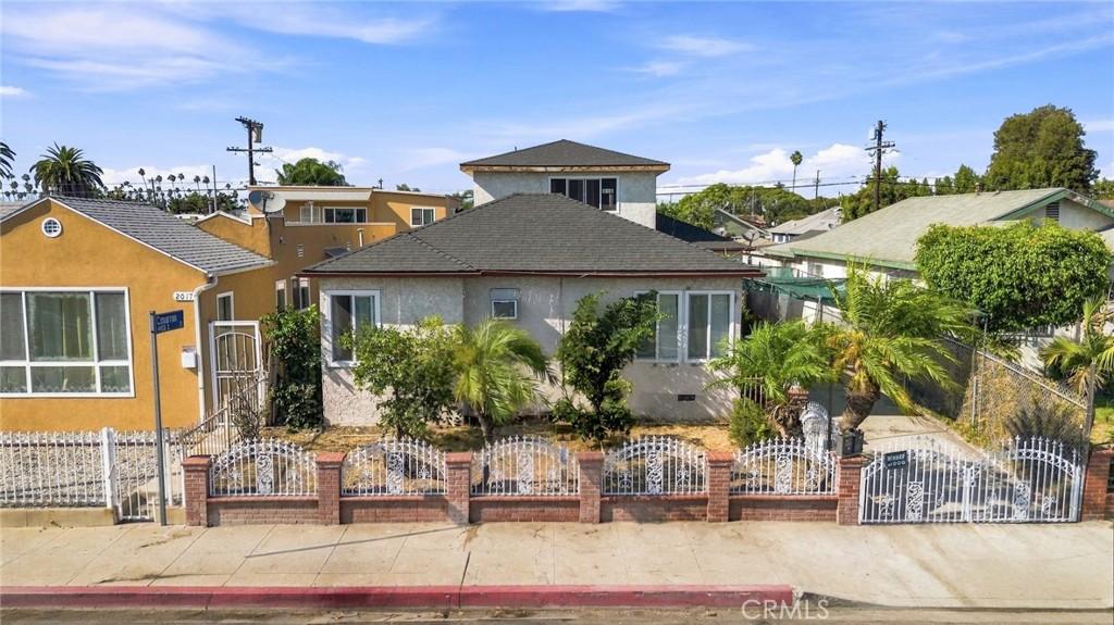 2009 W Vernon Los Angeles CA 90062 | MLS #MB26175297 45 MLS #MB26175297 image #0