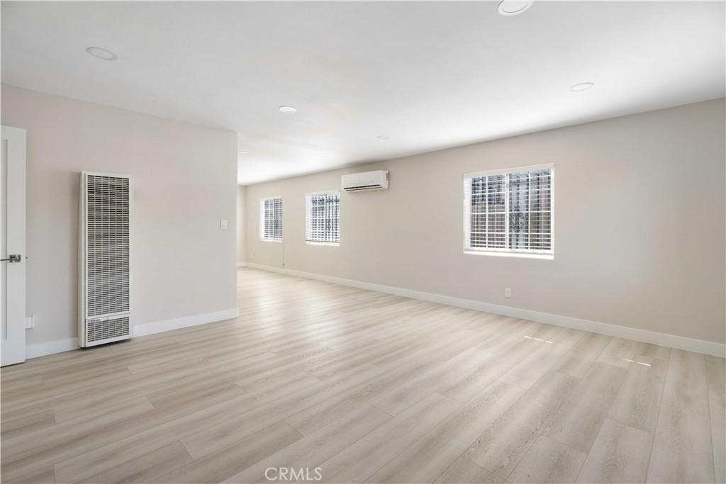 12506 S Mona Compton CA 90222 | MLS #MB26219335 45 MLS #MB26219335 image #0