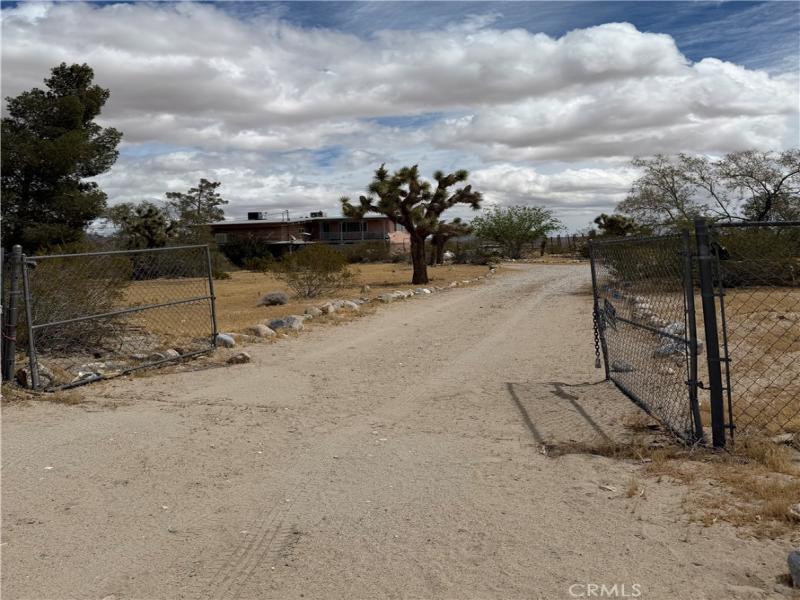 9511 ANZA TRL Lucerne Valley CA 92356 | MLS #MC26066945 41 MLS #MC26066945 image #0