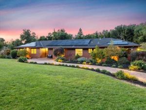 MLS #ML82003839 image #0