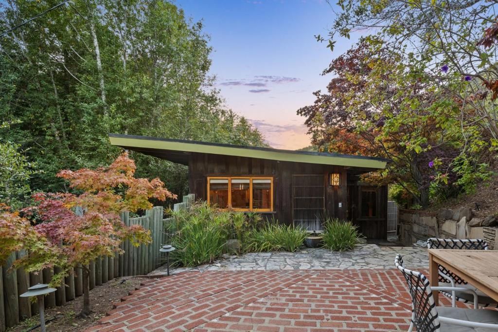 MLS #ML82005863 image #0