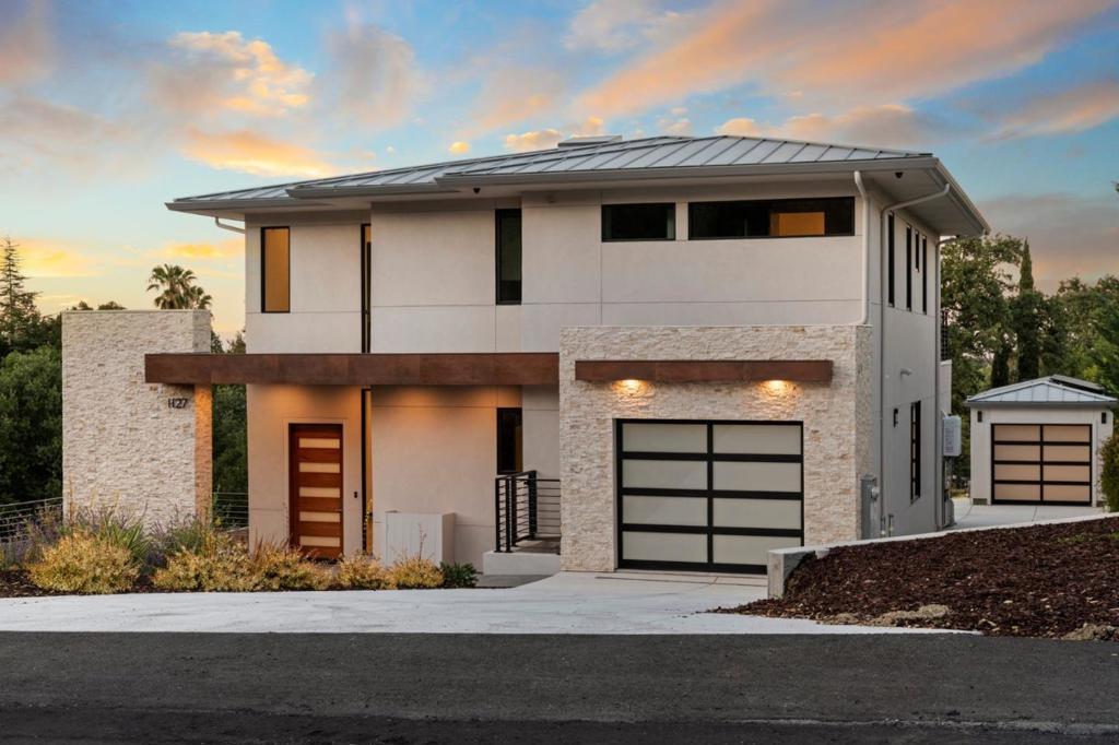 MLS #ML82008618 image #0