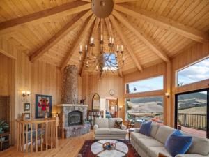 MLS #ML82013281 image #0