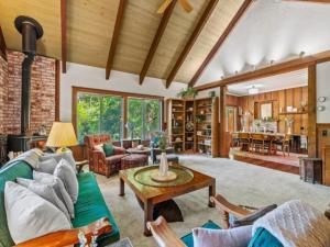 MLS #ML82014848 image #0