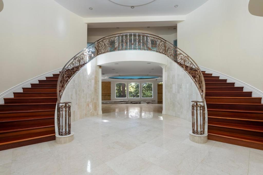 MLS #ML82017325 image #0