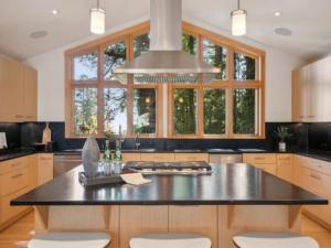 MLS #ML82019381 image #0