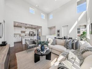 MLS #ML82020290 image #0