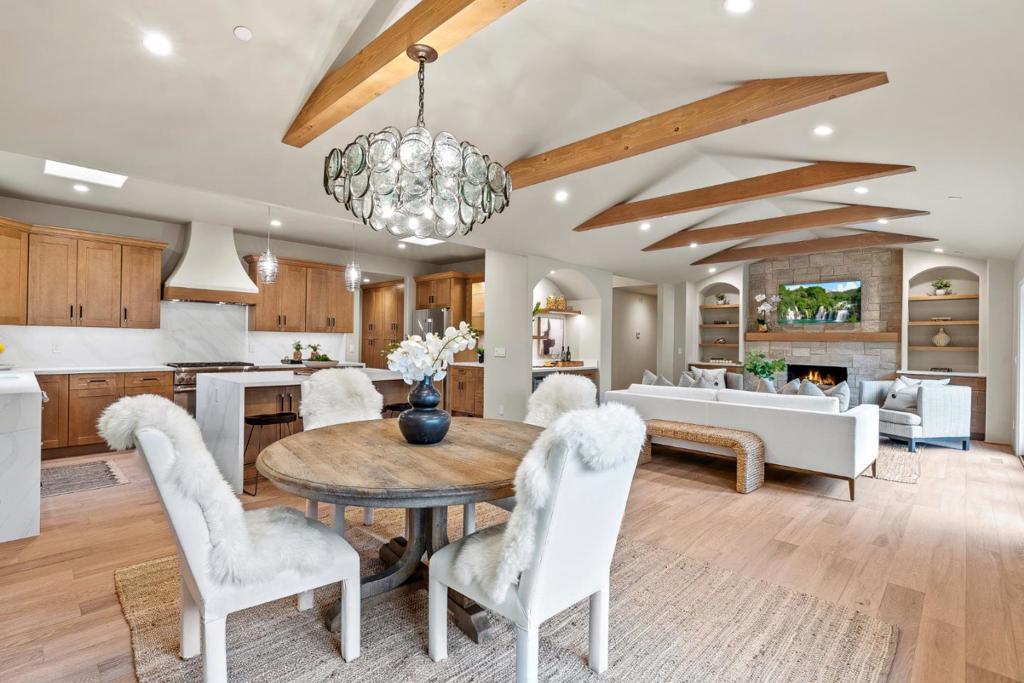 MLS #ML82022360 image #0