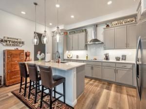 MLS #ML82023730 image #0