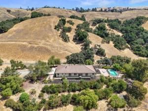 MLS #ML82024685 image #0