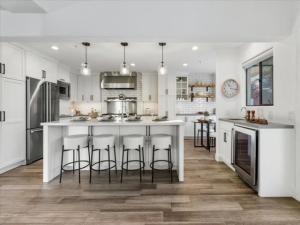 MLS #ML82024944 image #0