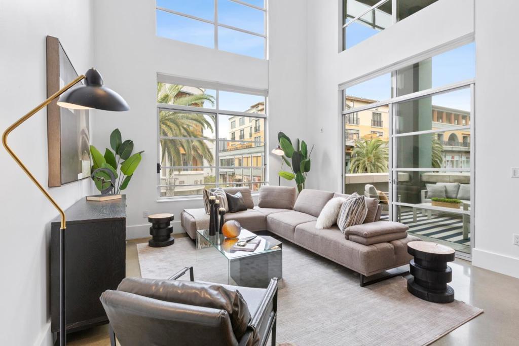 MLS #ML82027149 image #0