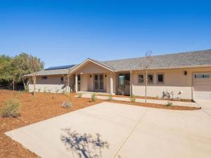 MLS #ML82027388 image #0