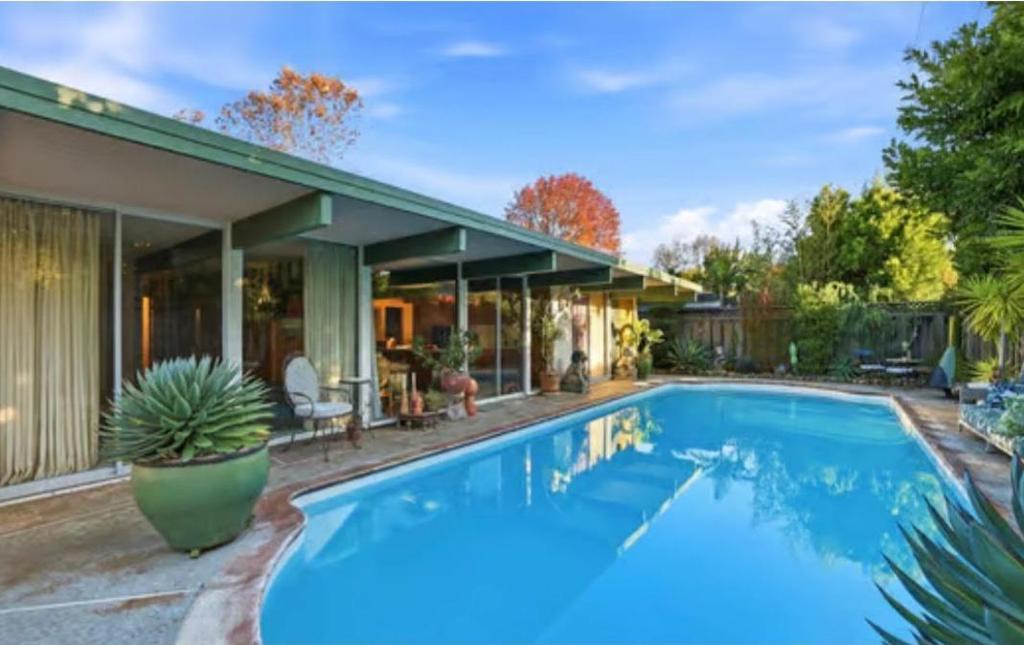 MLS #ML82027617 image #0