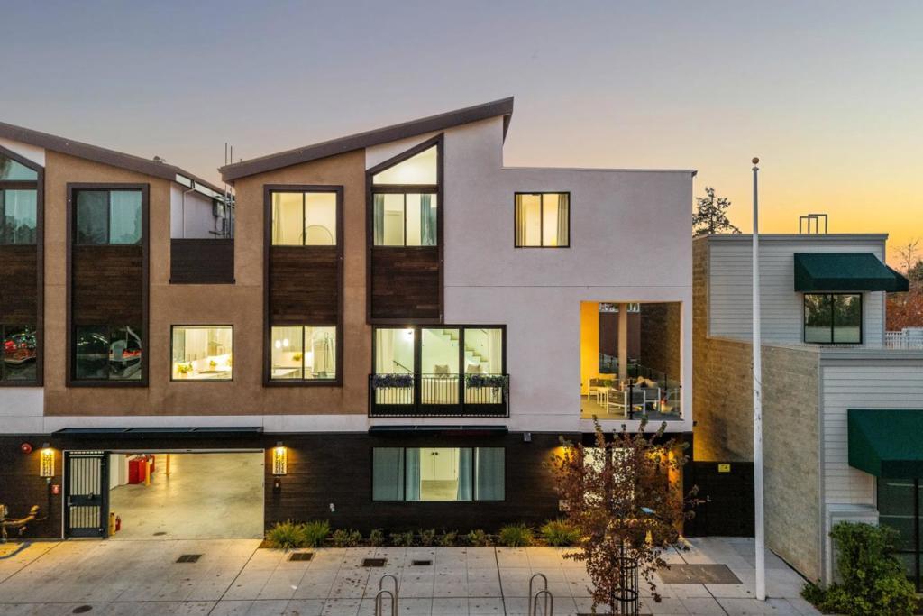 MLS #ML82028520 image #0