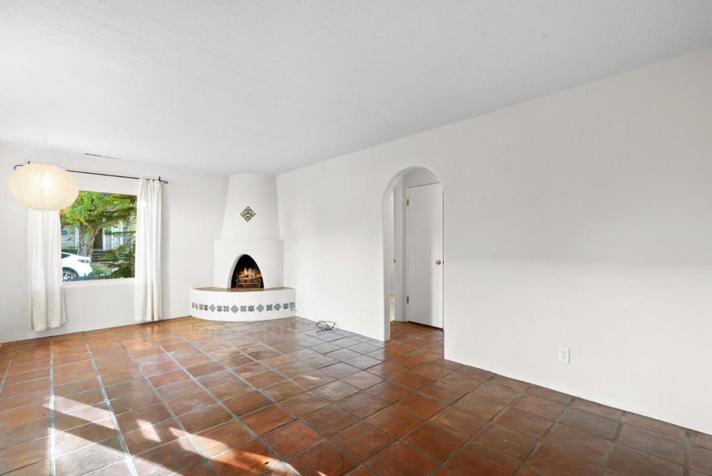 MLS #ML82028570 image #0