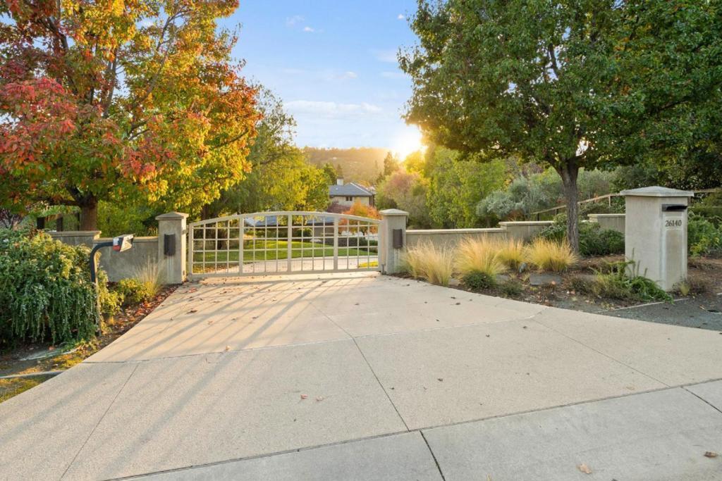 MLS #ML82032076 image #0