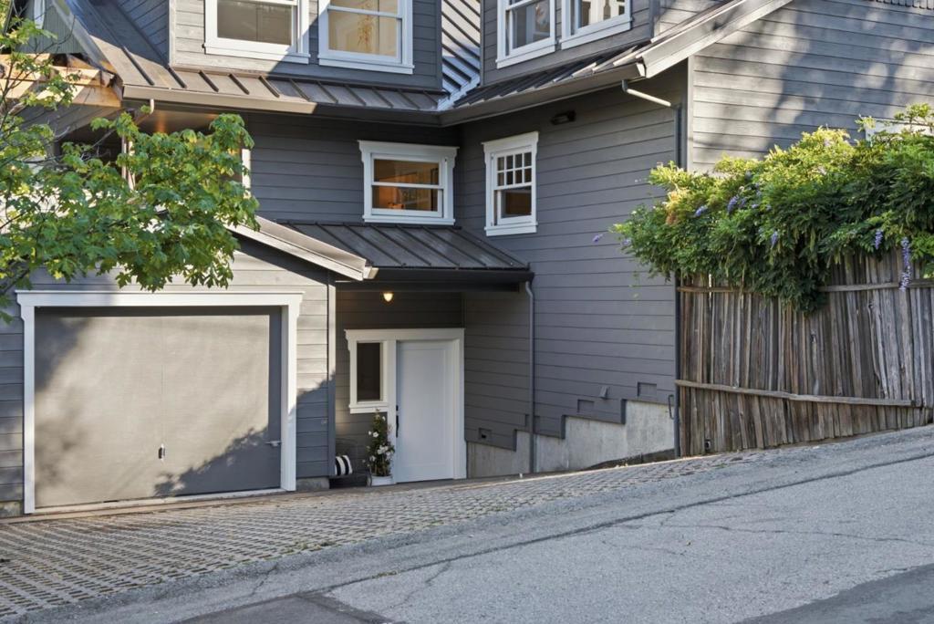 133 Russell AV Portola Valley CA 94028 | MLS #ML82056981 45 MLS #ML82056981 image #0