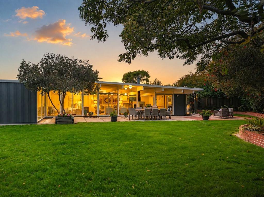 40 Powhatan PL San Mateo CA 94402 | MLS #ML82057692 45 MLS #ML82057692 image #0