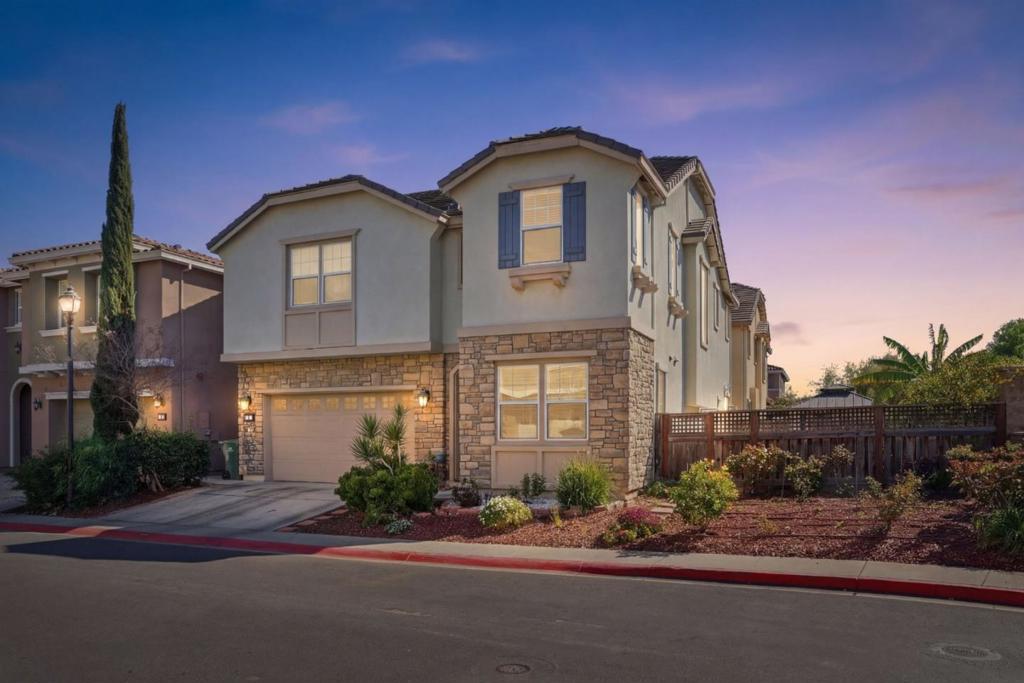MLS #ML82059595 image #0