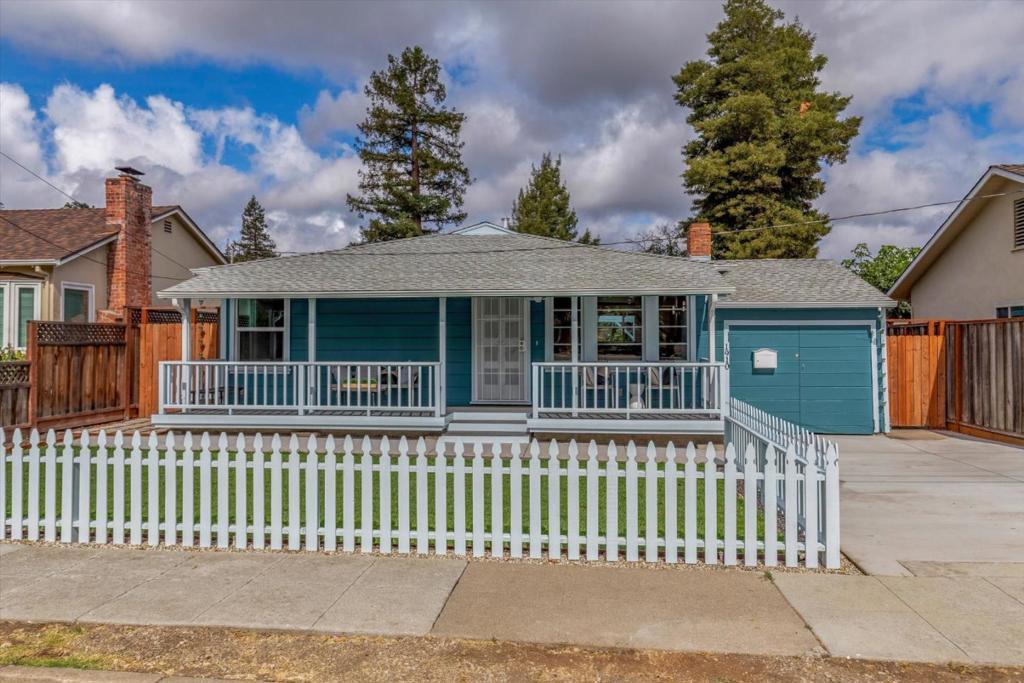 MLS #ML82060280 image #0