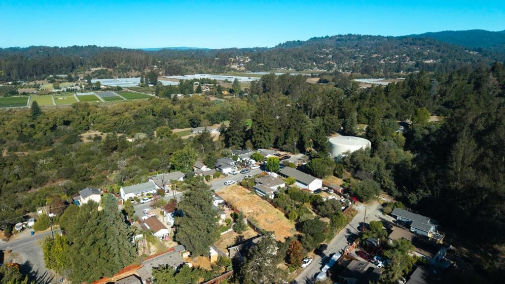32 Crow AV Watsonville CA 95076 | MLS #ML82061090 9 MLS #ML82061090 image #0
