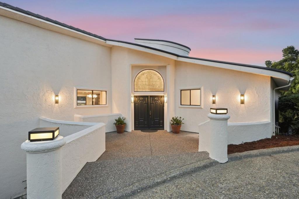 40 Eugenia WY Hillsborough CA 94010 | MLS #ML82061953 41 MLS #ML82061953 image #0