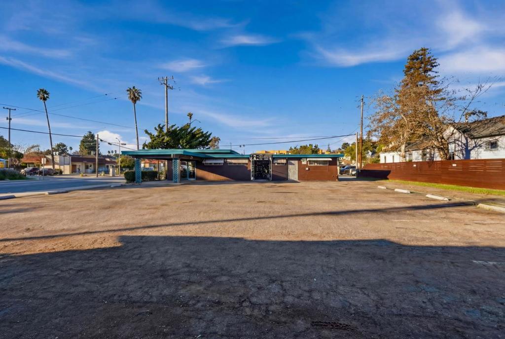 MLS #ML82062689 image #0
