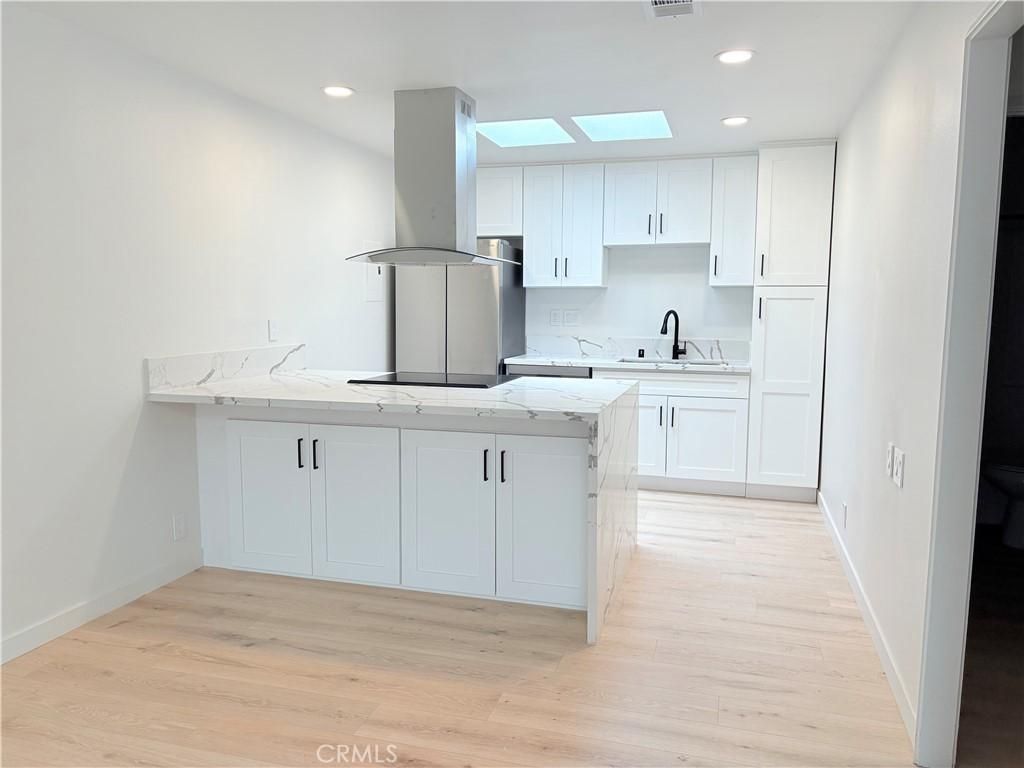 MLS #ND25120621 image #0