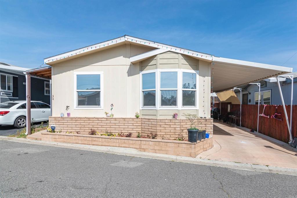 1638 Calavo RD #34 Fallbrook CA 92028 | MLS #NDP2602625 41 MLS #NDP2602625 image #0