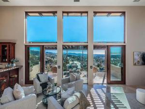 2362 Edgehill Road Vista CA 92084 | MLS #NDP2605792 41 MLS #NDP2605792 image #0