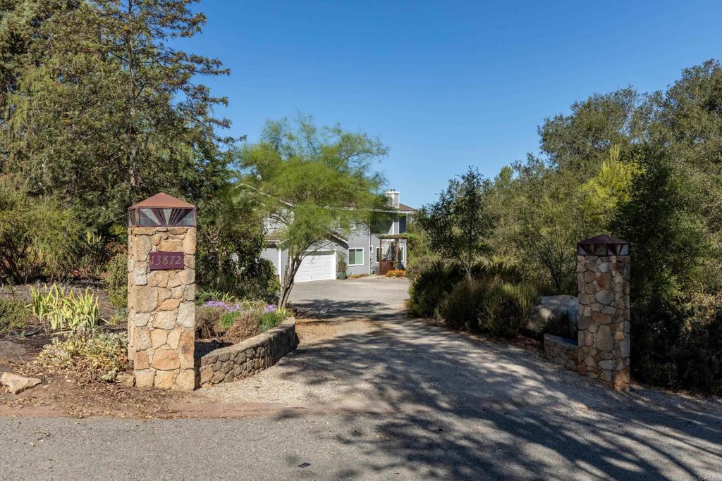 13872 Misty Oak RD Valley Center CA 92082 | MLS #NDP2608938 45 MLS #NDP2608938 image #0
