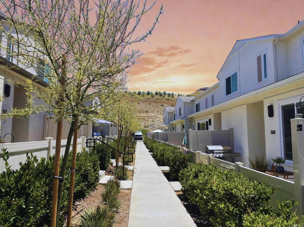 308 SEEDLING WAY Fallbrook CA 92028 | MLS #NDP2607750 71 MLS #NDP2607750 image #0