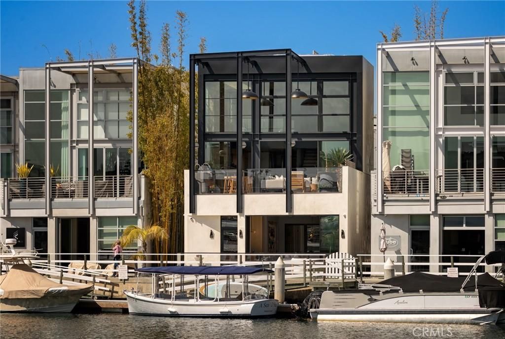 MLS #NP25219498 image #0