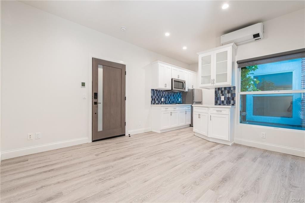 MLS #NP25248077 image #0