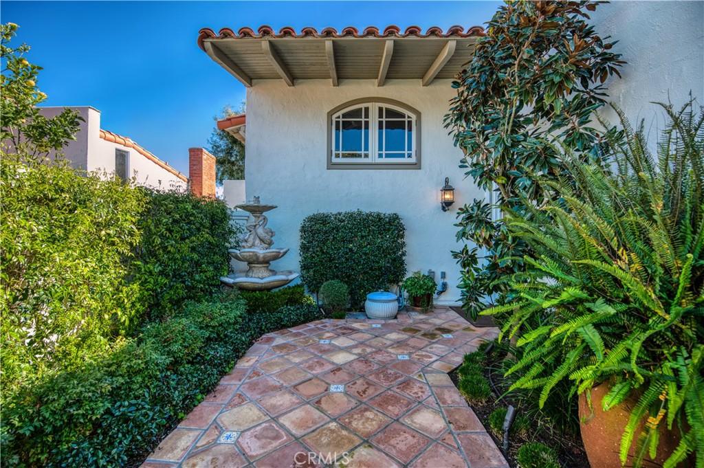2183 Vista Entrada Newport Beach CA 92660 | MLS #NP26103319 45 MLS #NP26103319 image #0