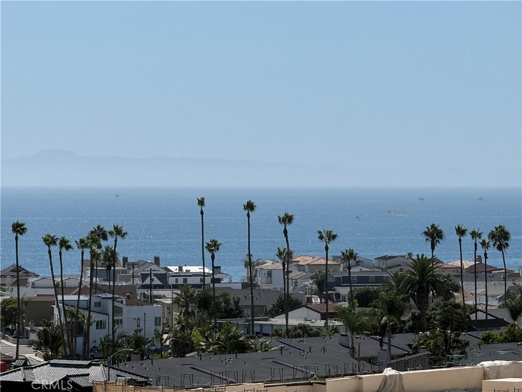 230 Lille LN #308 Newport Beach CA 92663 | MLS #NP26197503 45 MLS #NP26197503 image #0