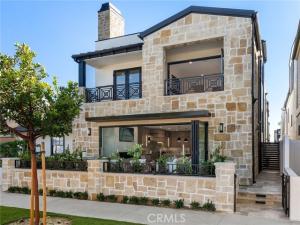 117 E Bay Newport Beach CA 92661 | MLS #NP26220974 45 MLS #NP26220974 image #0