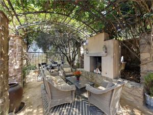 41 Climbing Vine Irvine CA 92603 | MLS #NP26226073 45 MLS #NP26226073 image #0