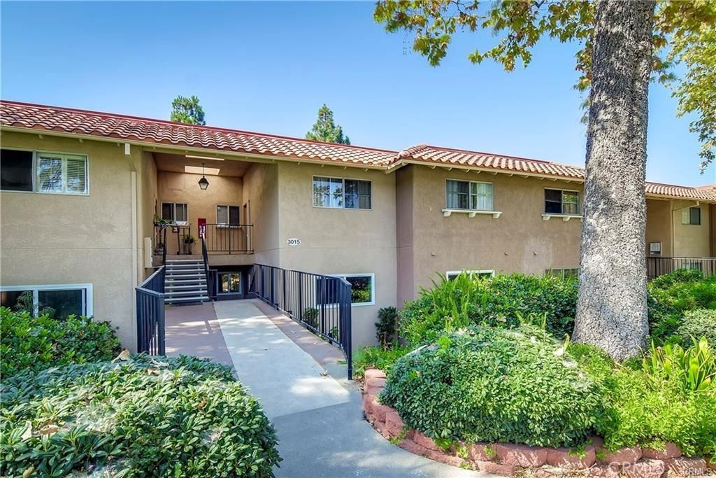 MLS #OC22088397 image #0