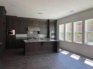 MLS #OC22180031 image #0