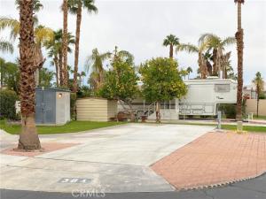 MLS #OC23005586 image #0