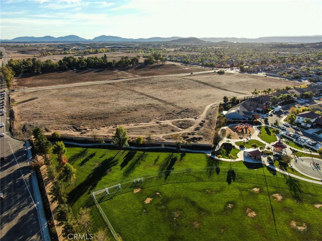 MLS #OC23017757 img 13