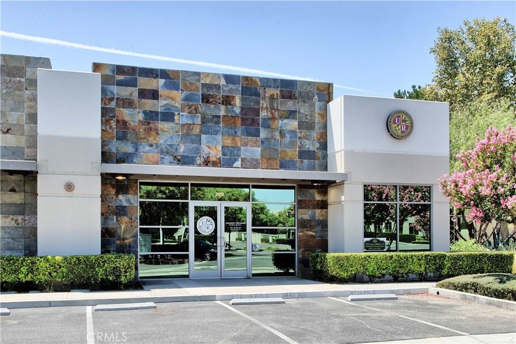 MLS #OC23078363 image #0