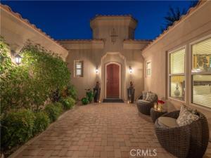 MLS #OC24164197 image #0