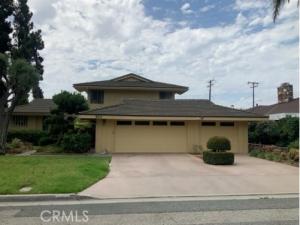 MLS #OC24194753 img 0
