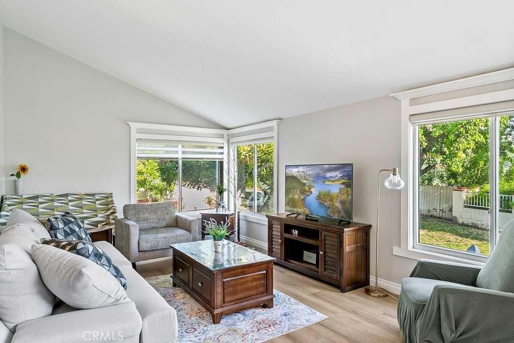 MLS #OC24239916 image #0