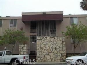 MLS #OC25017586 img 0