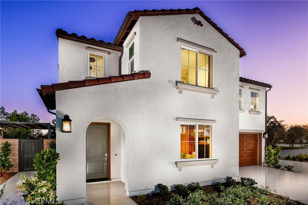 MLS #OC25021569 image #0