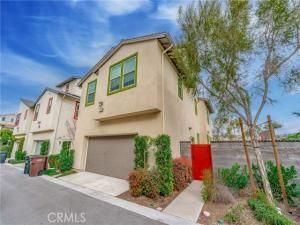 MLS #OC25033864 image #0